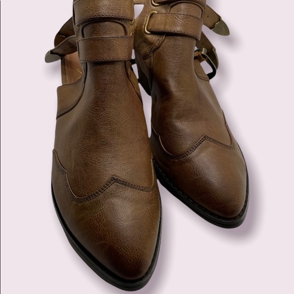 Women’s Brown Booties - Picture 1 of 8